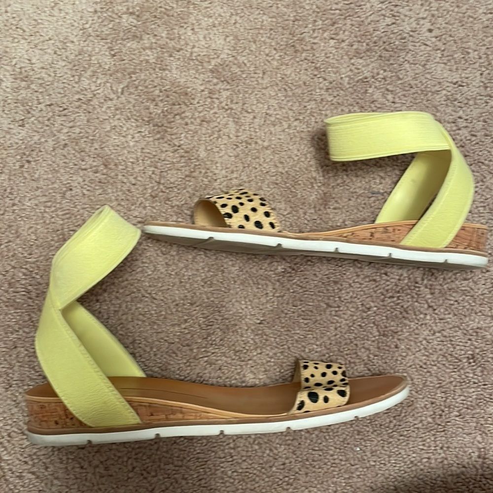 Sandals - Picture 2 of 2